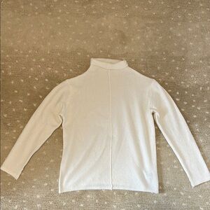 NWOT Listicle Ivory Turtleneck Sweater Size S